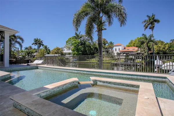 $2,599,000 | 110 39th St Court Northwest, Bradenton, FL 34205