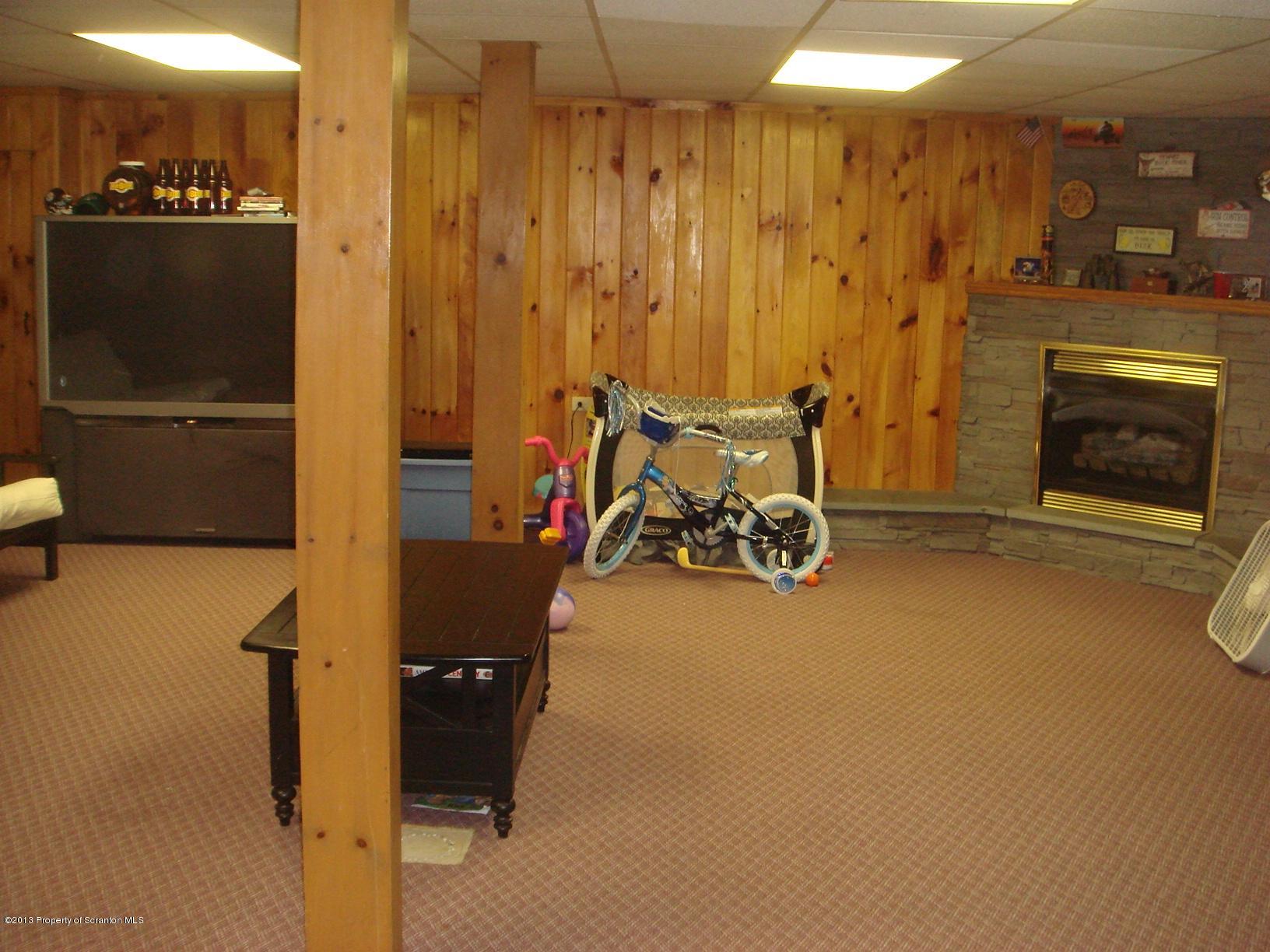 140 Carbondale Road Waymart, PA 18472 - Photo 12 of 15 Gallery Image 12