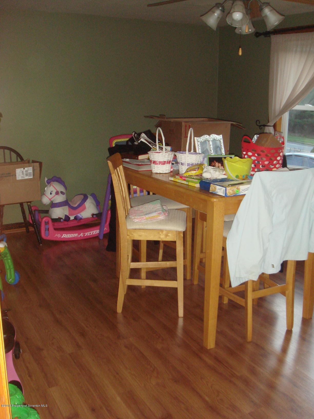 140 Carbondale Road Waymart, PA 18472 - Photo 6 of 15 Gallery Image 6