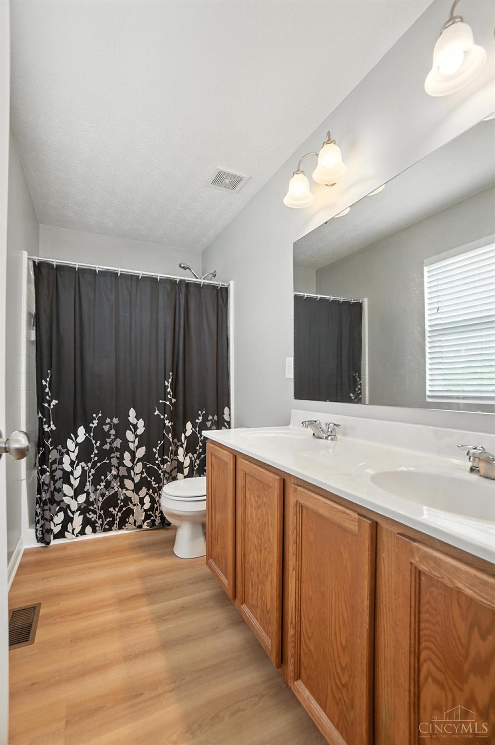 1675 Mounts Road Maineville, OH 45152 - Photo 21 of 46