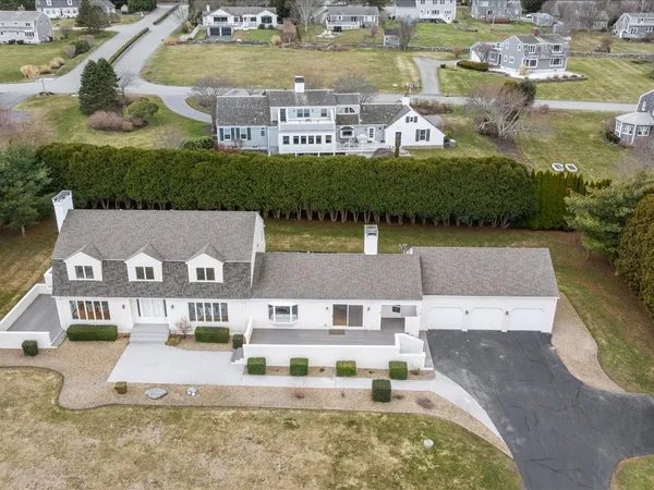 $1,790,000 | 95 Holman Street, Portsmouth, RI 02871