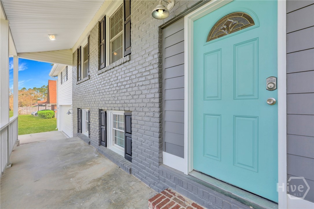 1024 Cheryl Street Savannah, GA 31410 - Photo 6 of 41