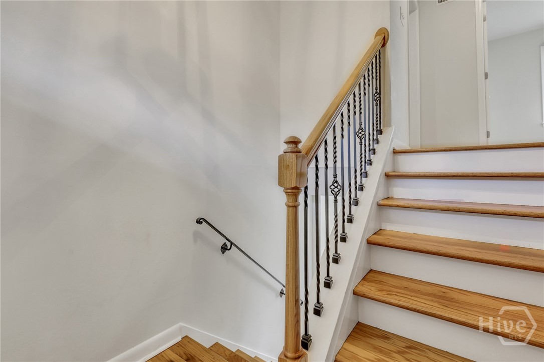 1024 Cheryl Street Savannah, GA 31410 - Photo 7 of 41