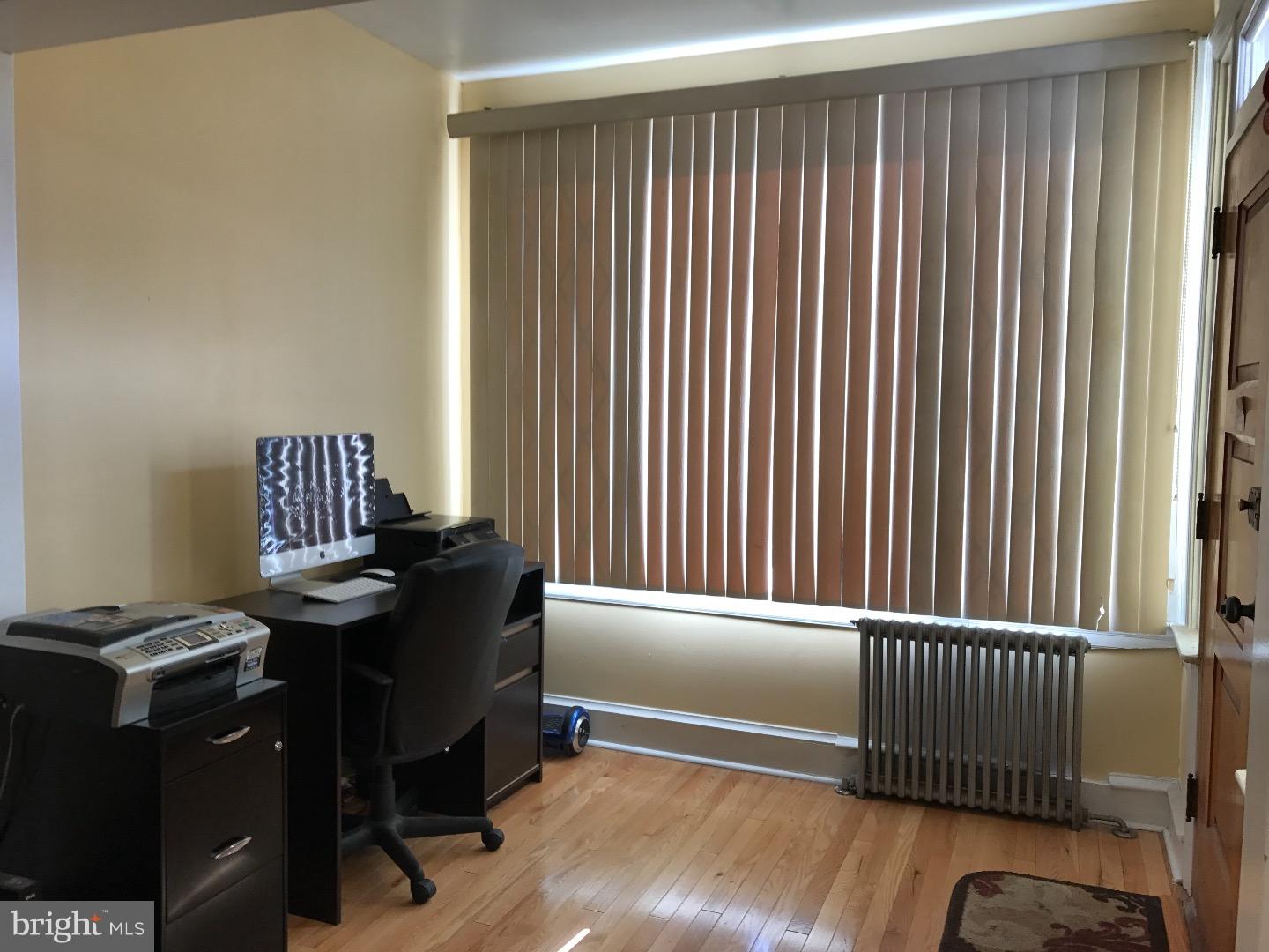 539 Marwood Road Philadelphia, PA 19120 - Photo 4 of 19 Enclosed Porch