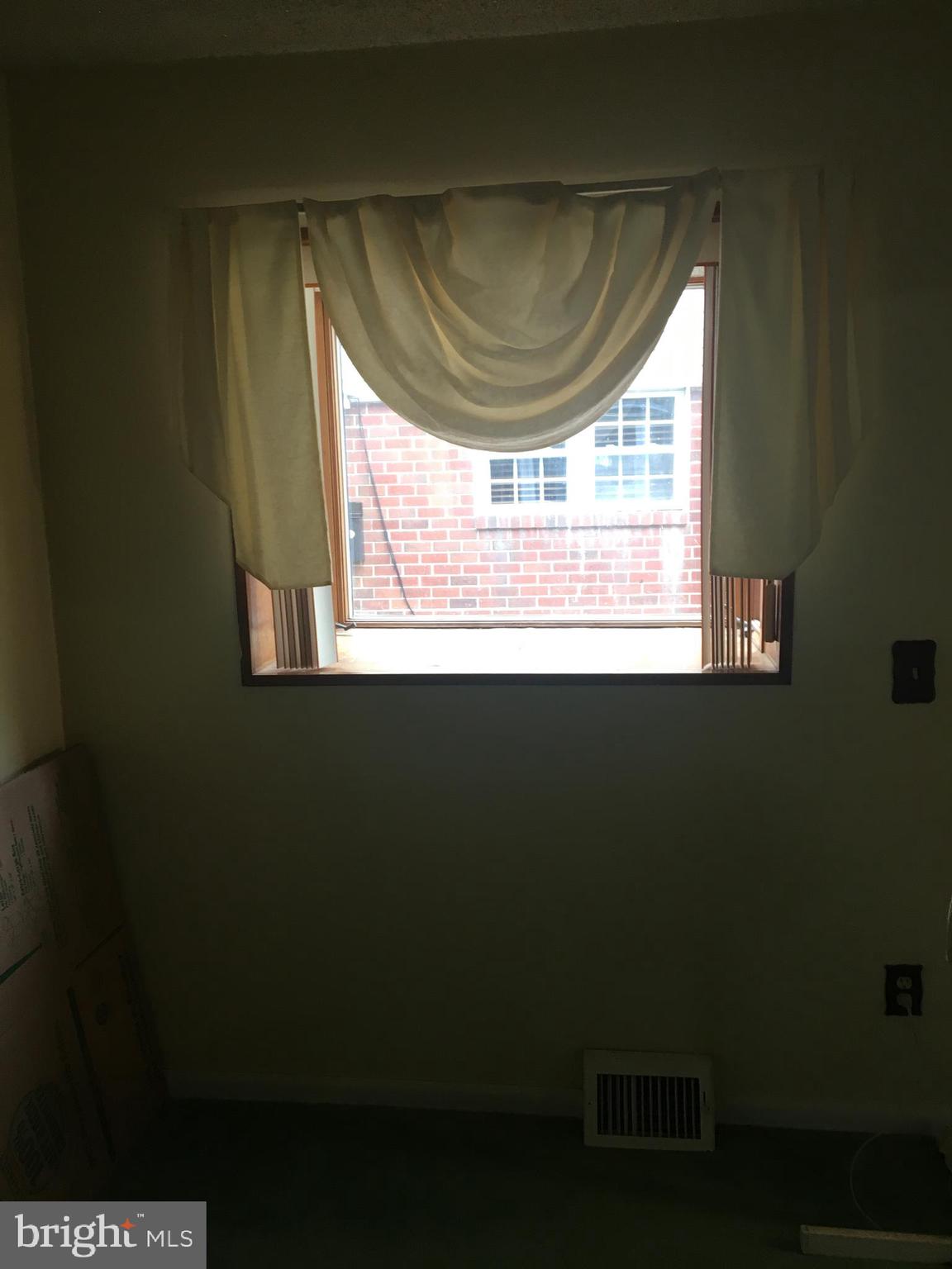 2734 Willits Road Philadelphia, PA 19152 - Photo 4 of 14 Gallery Image 4