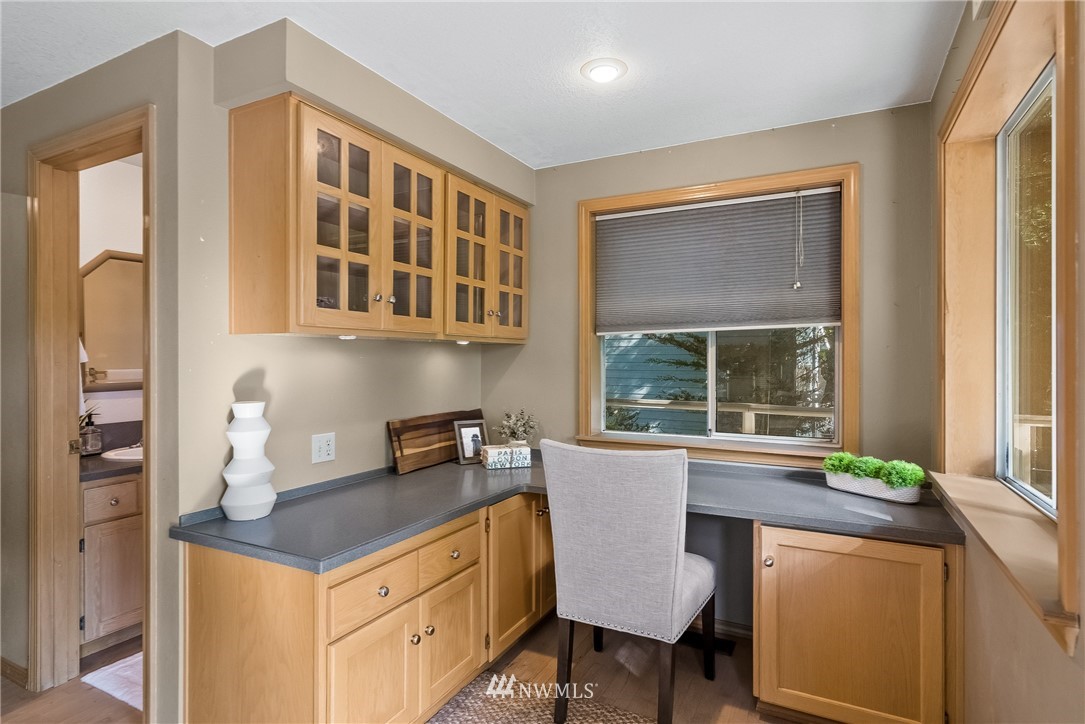 4920 Raccoon Valley Road Southeast Olympia, WA 98513 - Photo 13 of 40 Gallery Image 13