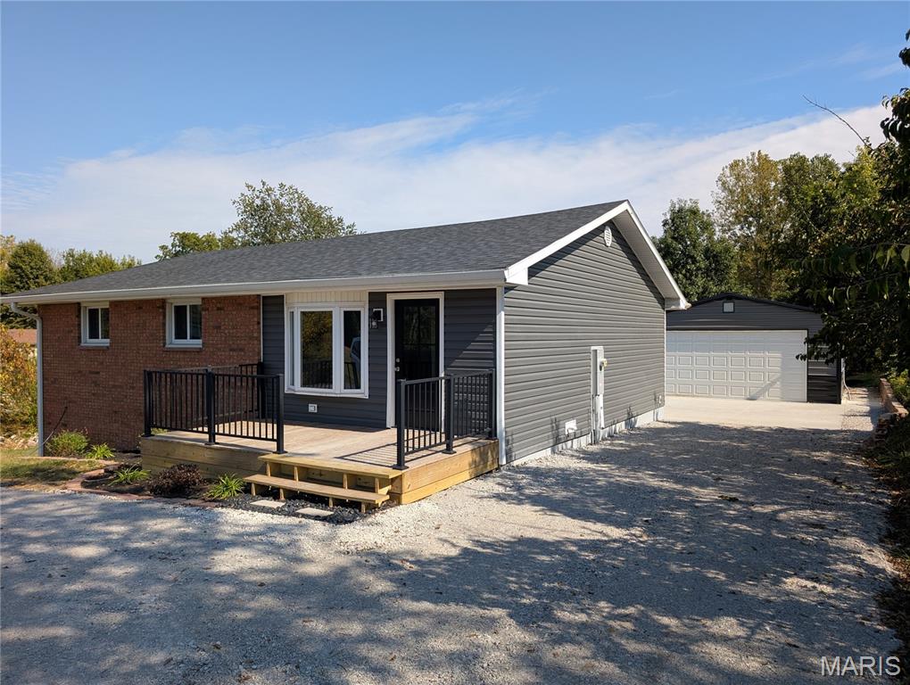 619 South Main Street Brighton, IL 62012 - Photo 2 of 25