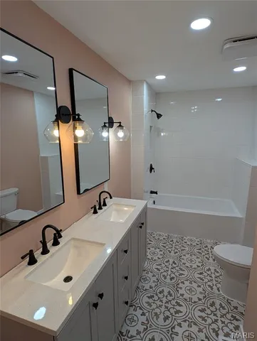 $245,000 | 619 South Main Street, Brighton, IL 62012