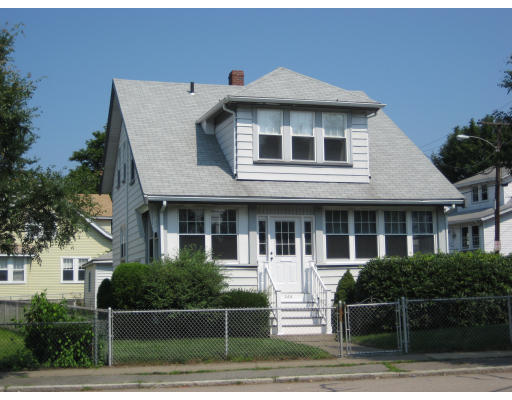 208 Billings Road Quincy, MA 02171 - Photo 3 of 7 Gallery Image 3