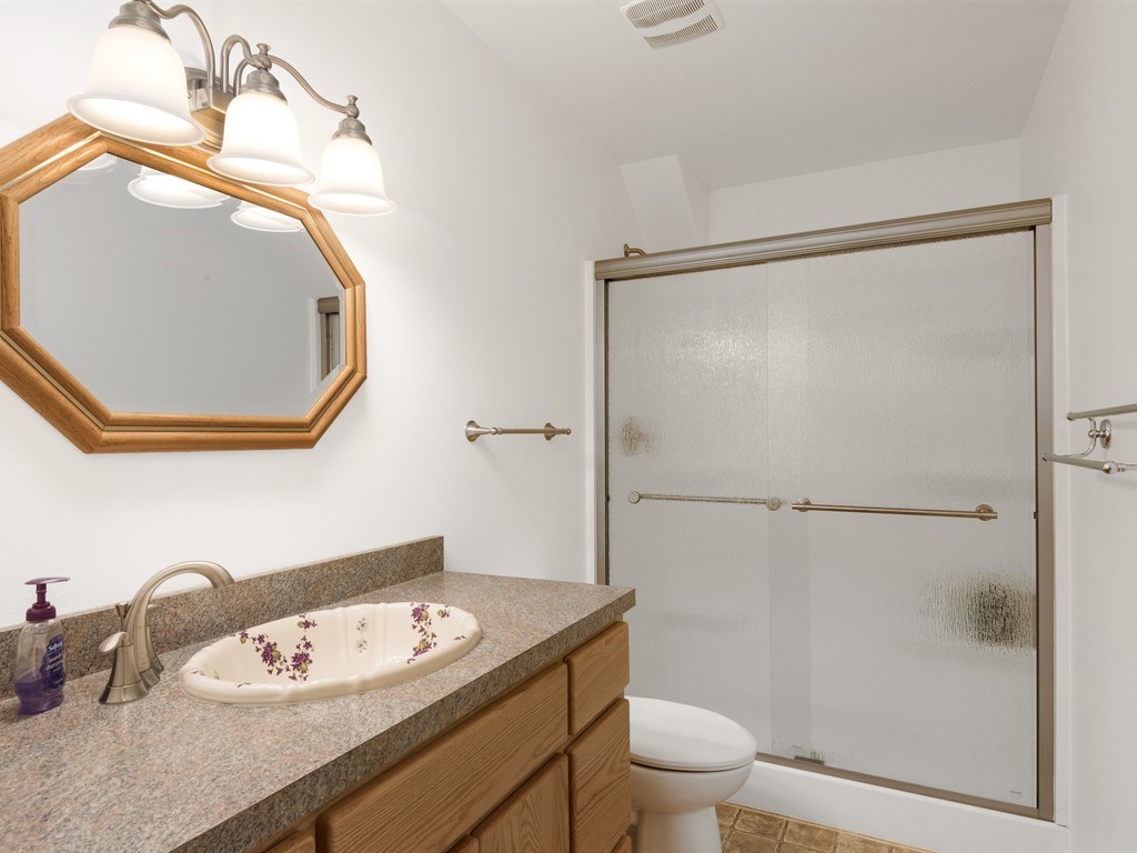 7004 East Peone Road Mead, WA 99021 - Photo 18 of 20