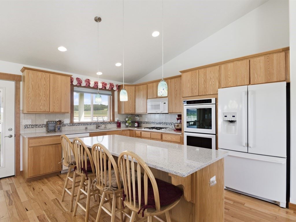 7004 East Peone Road Mead, WA 99021 - Photo 8 of 20