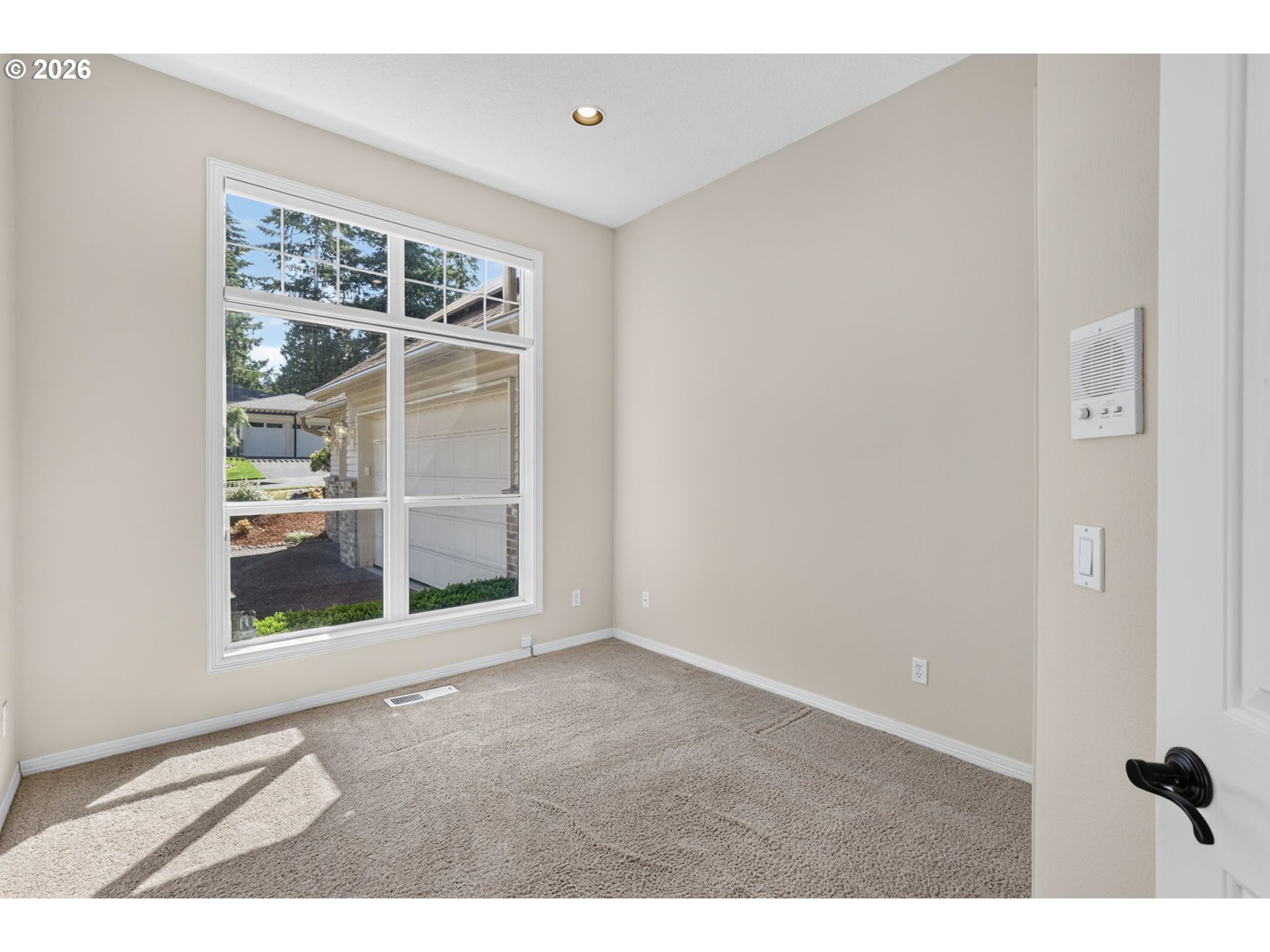 285 Southeast Avondale Way Gresham, OR 97080 - Photo 8 of 47