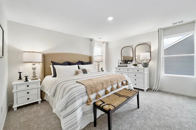 $393,990 | 130 Cornerstone Crossing, Hampshire, IL 60140