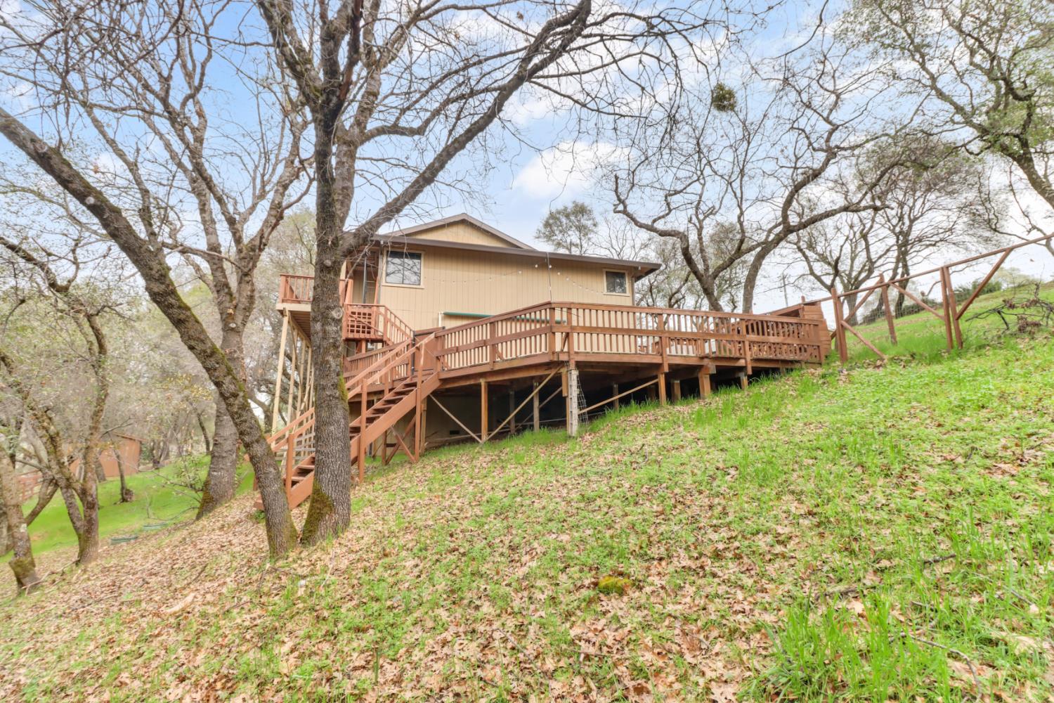 2066 Bogus Point Court Cool, CA 95614 - Photo 65 of 71