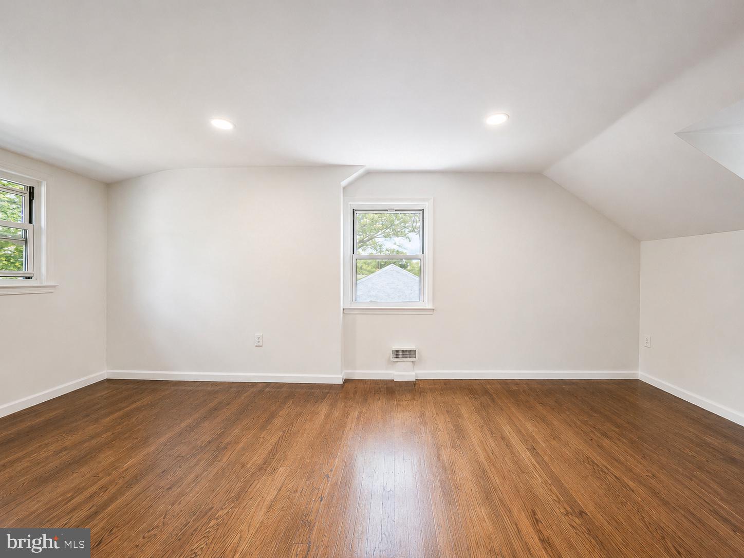 324 Valley View Road Springfield, PA 19064 - Photo 12 of 24 Gallery Image 12