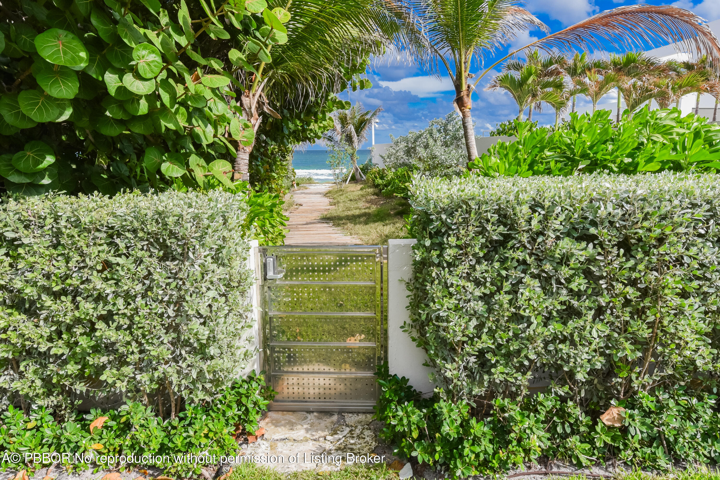 250 Algoma Road Palm Beach, FL 33480 - Photo 43 of 60 250 Algoma Rd Palm Beach FL-print-064-02