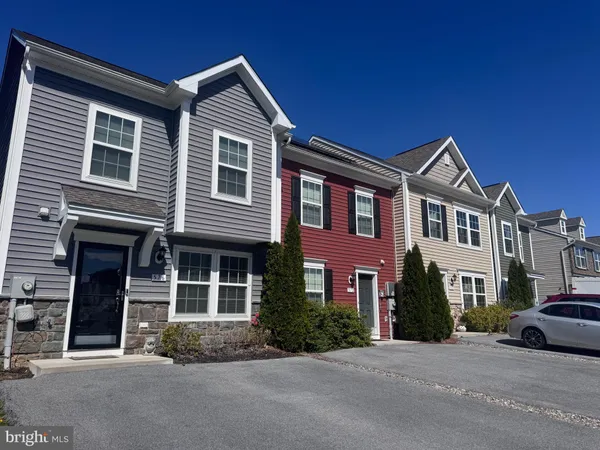 $330,000 | 576 Thumper Drive, Ranson, WV 25438