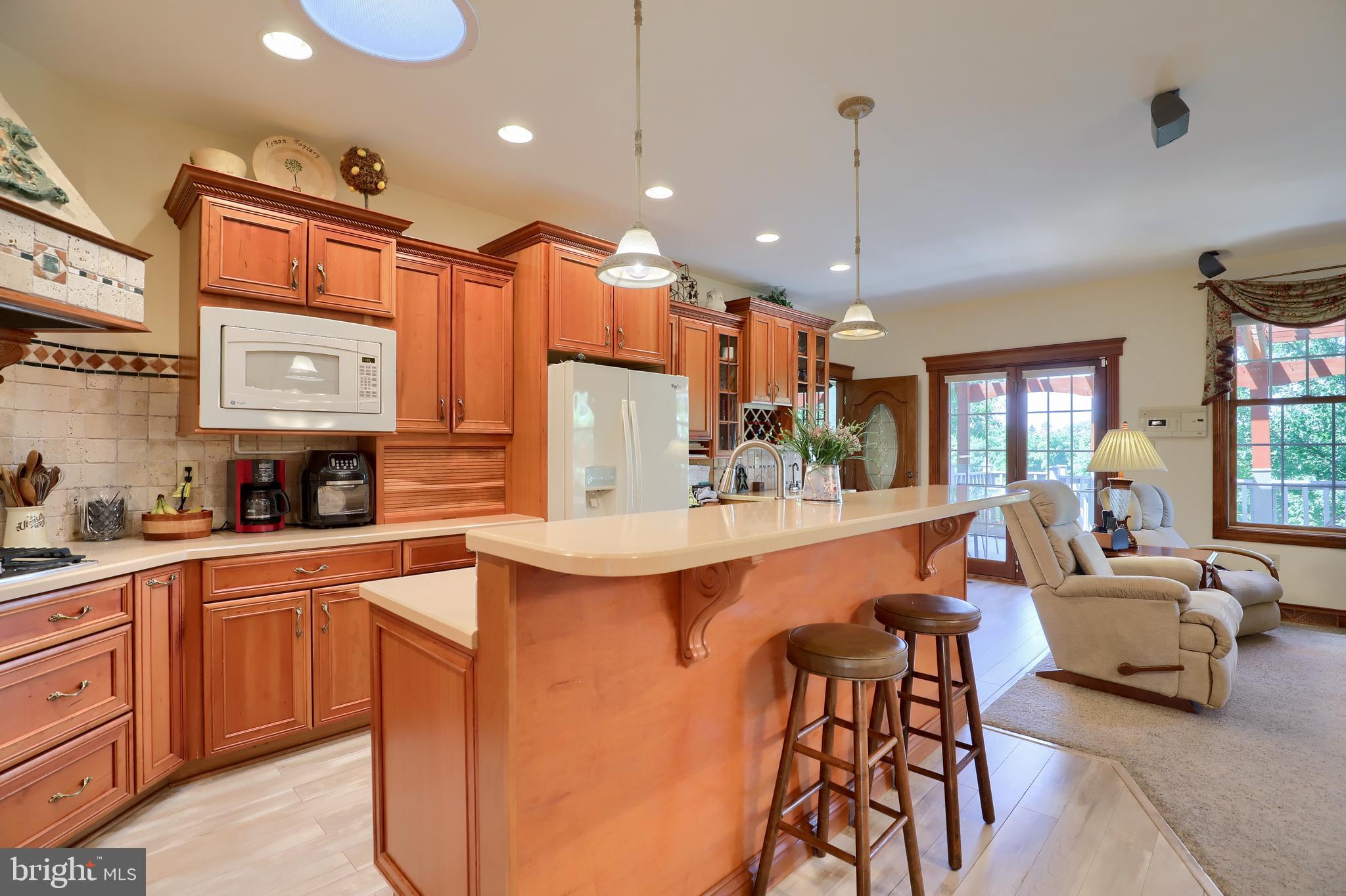 988 Hillview Road Hellam, PA 17406 - Photo 11 of 64 Gallery Image 11