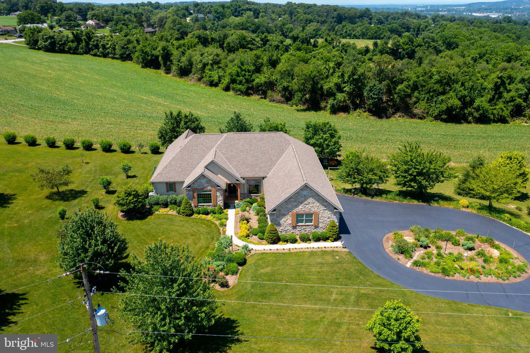 988 Hillview Road Hellam, PA 17406 - Photo 5 of 64 Gallery Image 5