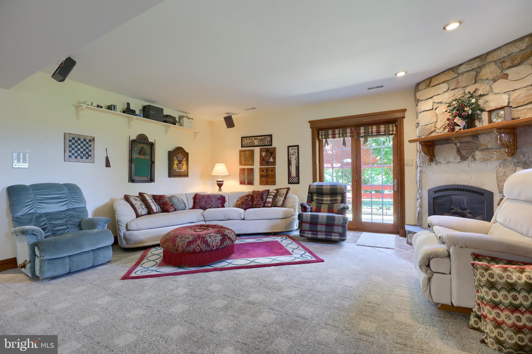 988 Hillview Road Hellam, PA 17406 - Photo 45 of 64 Gallery Image 45