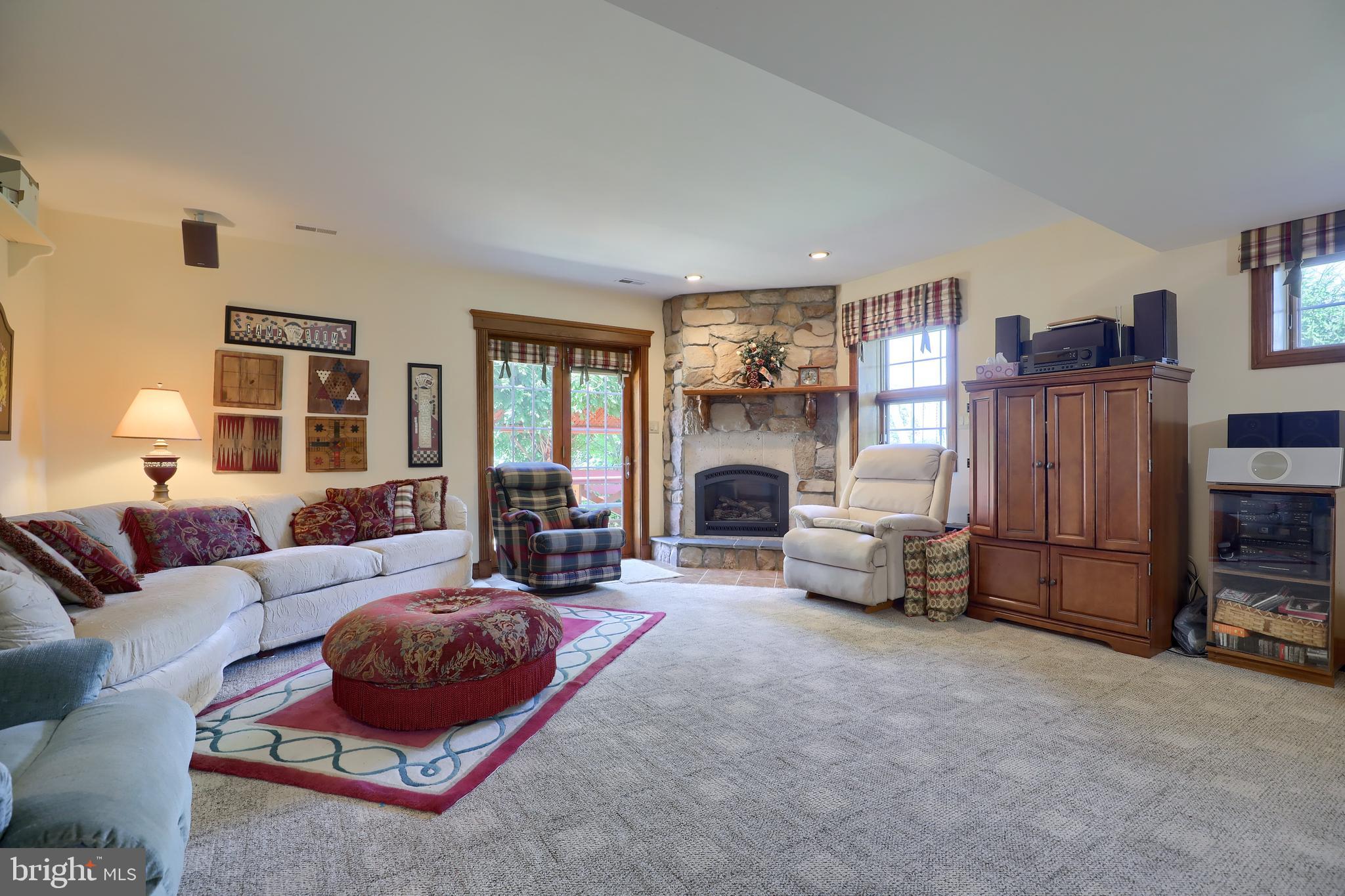 988 Hillview Road Hellam, PA 17406 - Photo 46 of 64 Gallery Image 46