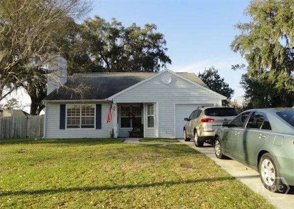 $1,950 | 348 Sterling Creek Drive, Richmond Hill, GA 31324