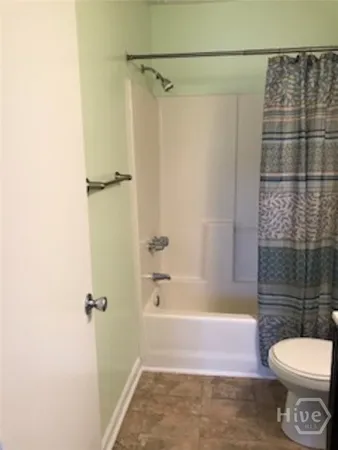 $1,950 | 348 Sterling Creek Drive, Richmond Hill, GA 31324