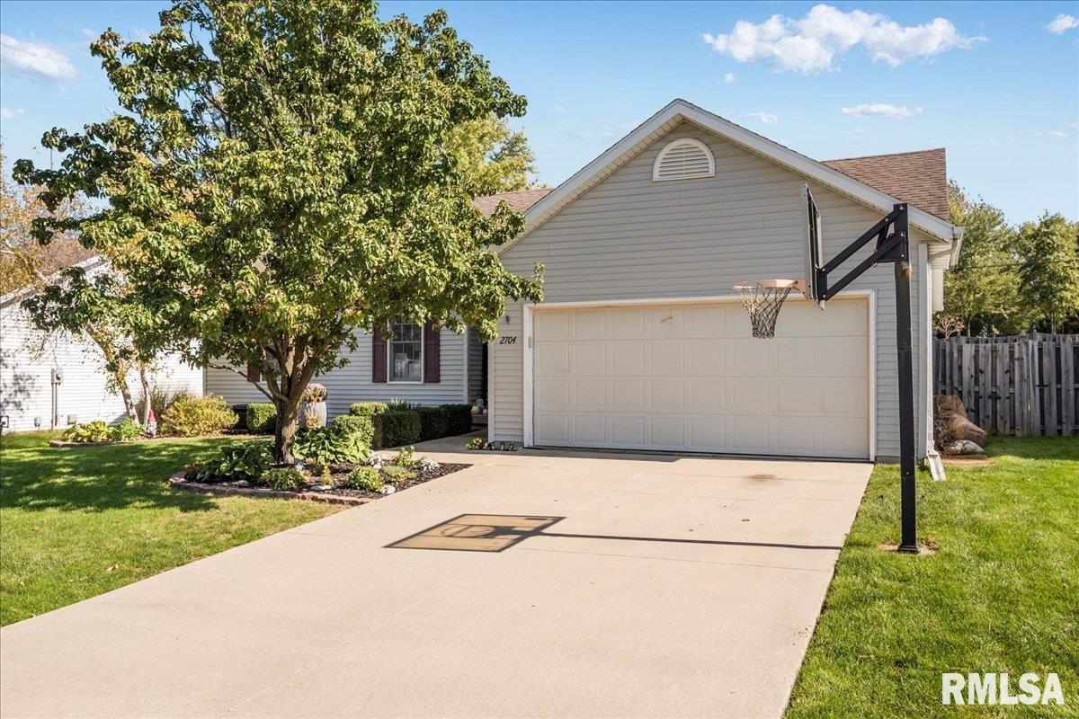 2704 Warrior Boulevard Springfield, IL 62712 - Photo 2 of 35 Gallery Image 2