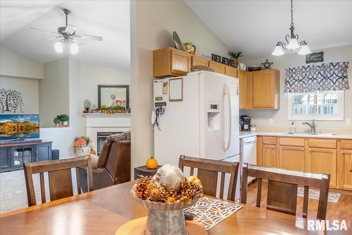 2704 Warrior Boulevard Springfield, IL 62712 - Photo 11 of 35 Gallery Image 11