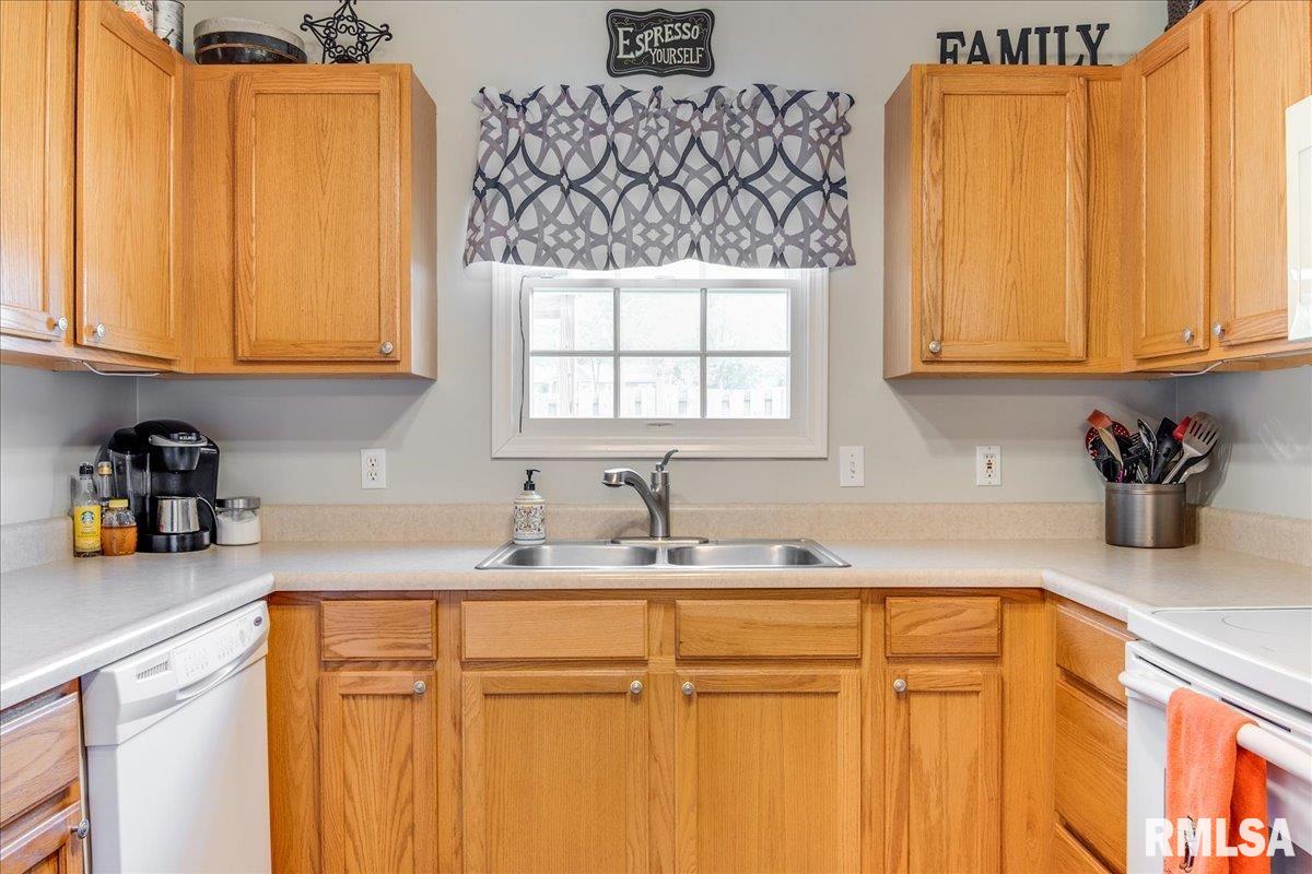 2704 Warrior Boulevard Springfield, IL 62712 - Photo 13 of 35 Gallery Image 13