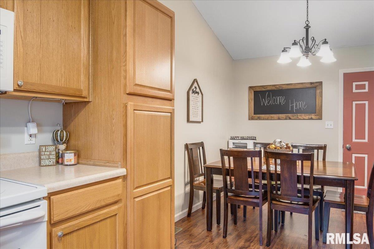 2704 Warrior Boulevard Springfield, IL 62712 - Photo 14 of 35 Gallery Image 14