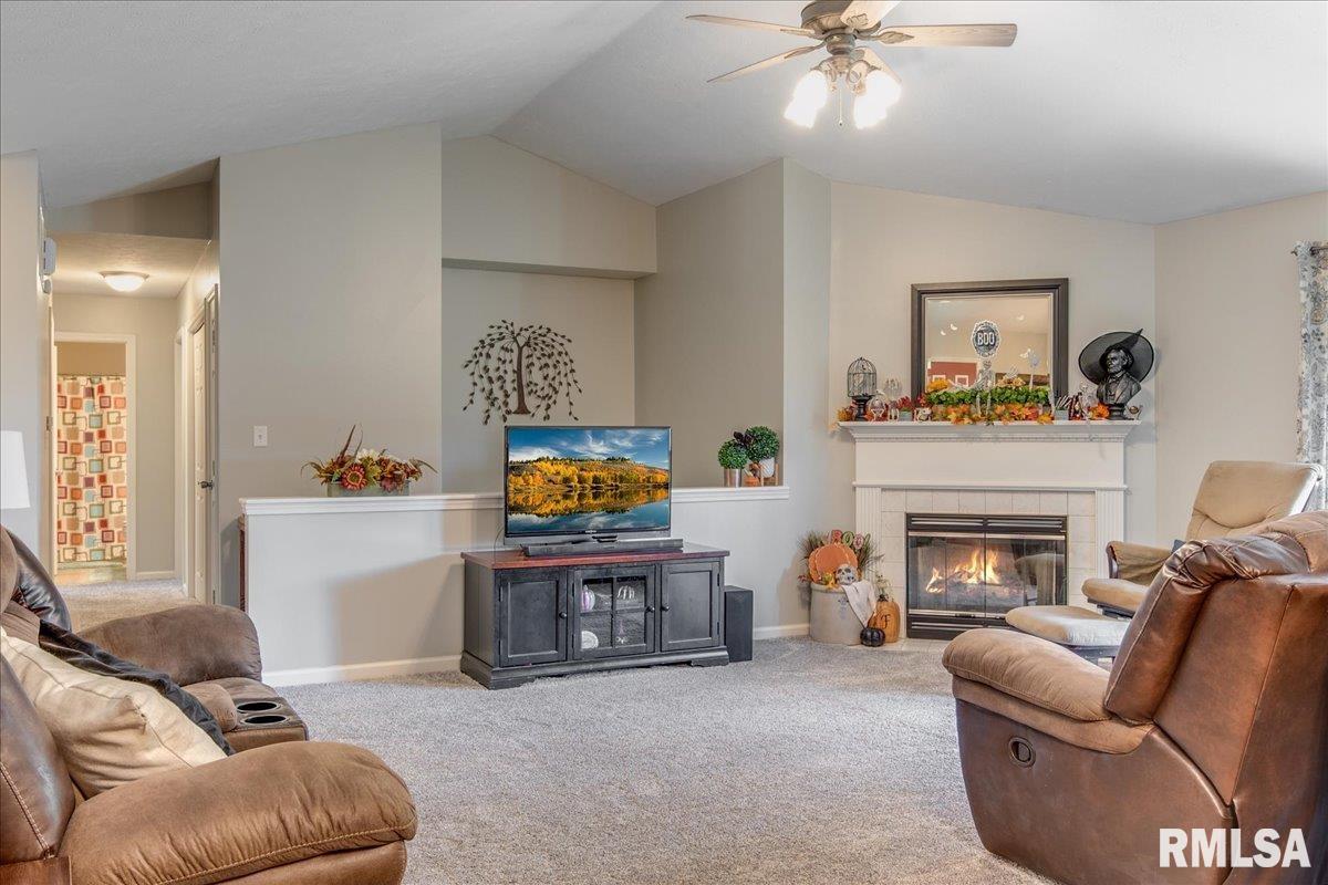 2704 Warrior Boulevard Springfield, IL 62712 - Photo 7 of 35 Gallery Image 7
