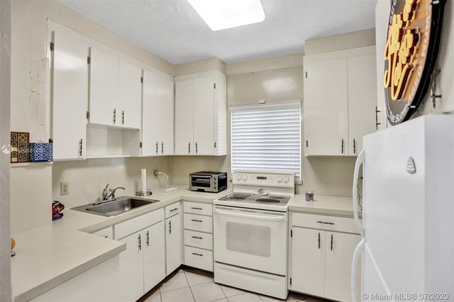 $1,000,000 | 1603 Granada Boulevard, Coral Gables, FL 33134