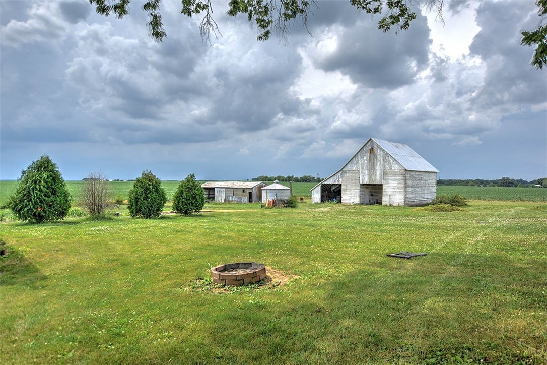 2967 North 1100 E Road Moweaqua, IL 62550 - Photo 34 of 38