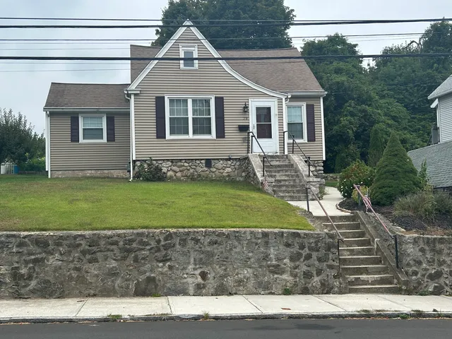 $299,000 | 79 Ward Street, Naugatuck, CT 06770