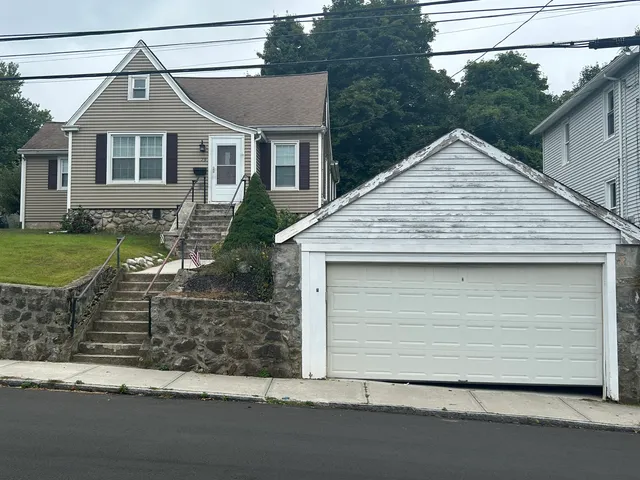 $299,000 | 79 Ward Street, Naugatuck, CT 06770