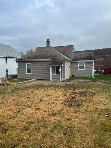 $299,000 | 79 Ward Street, Naugatuck, CT 06770