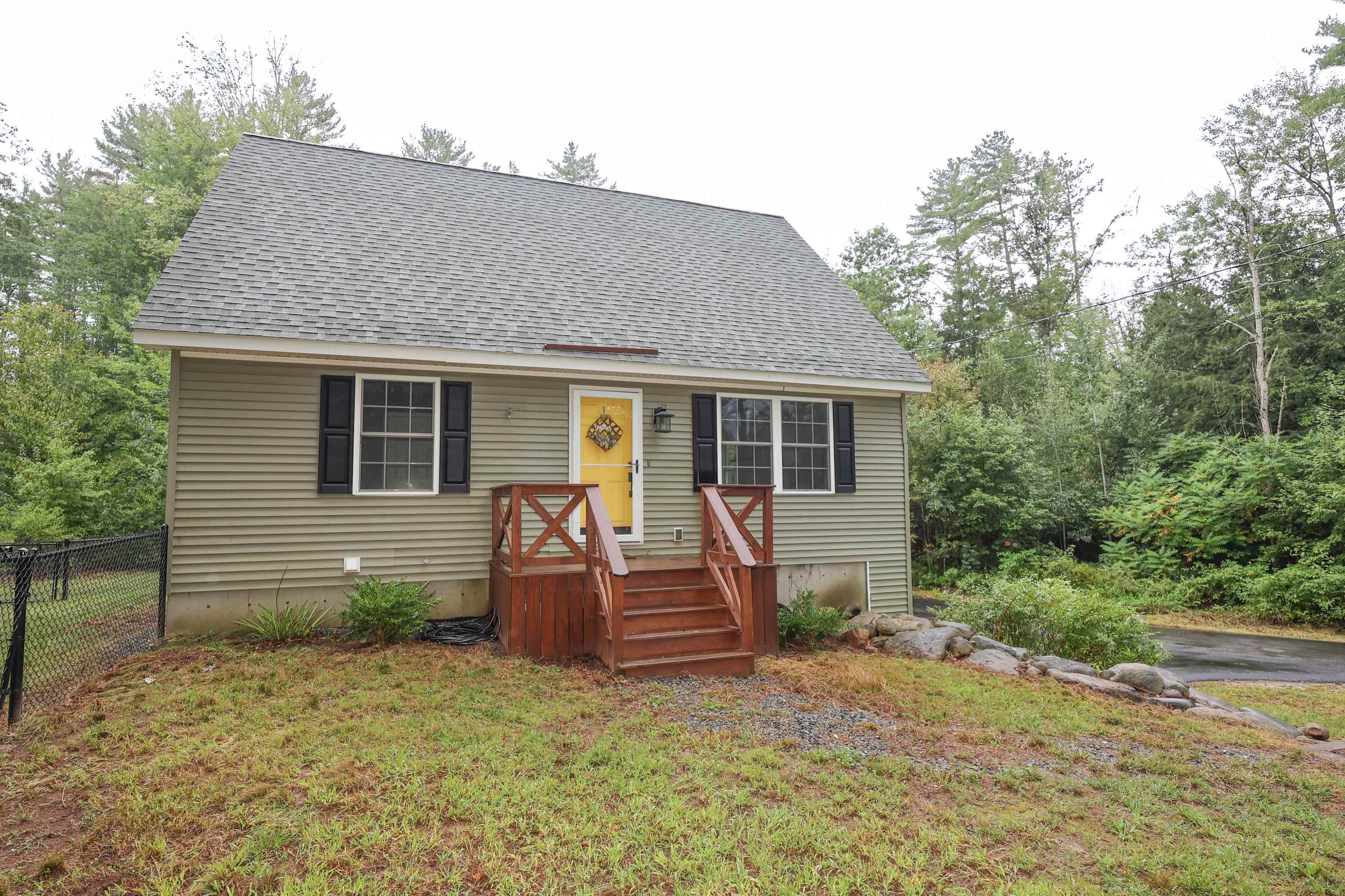 163 Little Frost Road Hopkinton, NH 03229 - Photo 2 of 27