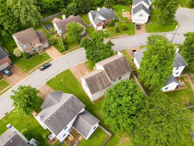 $465,000 | 7737 Poplar Ridge Drive, Nashville, TN 37221