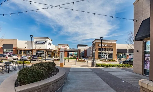 $465,000 | 7737 Poplar Ridge Drive, Nashville, TN 37221