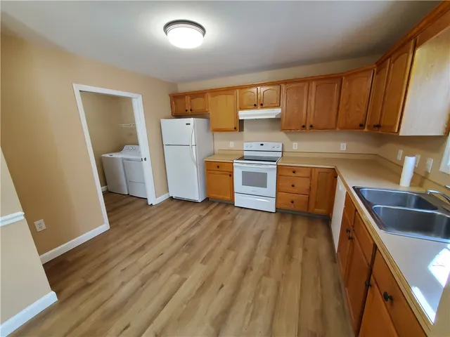 $2,350 | 35 Mapleville Main, Burrillville, RI 02839