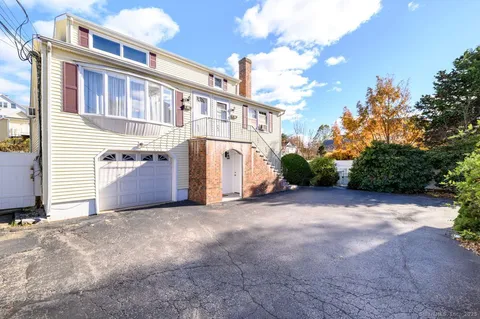 $2,500 | 200 Frederick Street, Unit 2, Stamford, CT 06902