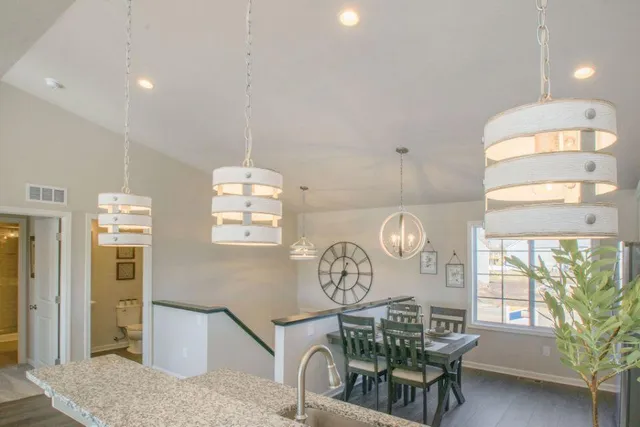 $289,900 | 610 Manorwood Circle, Benton Harbor, MI 49022