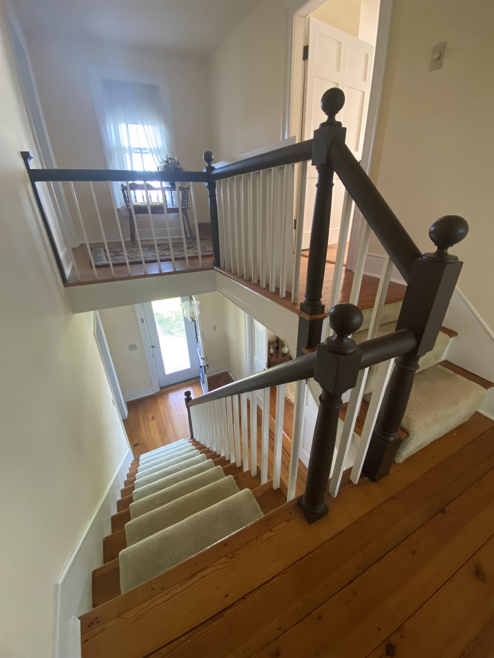 191 Middle River Road Staunton, VA 24401 - Photo 27 of 55 a view of entryway