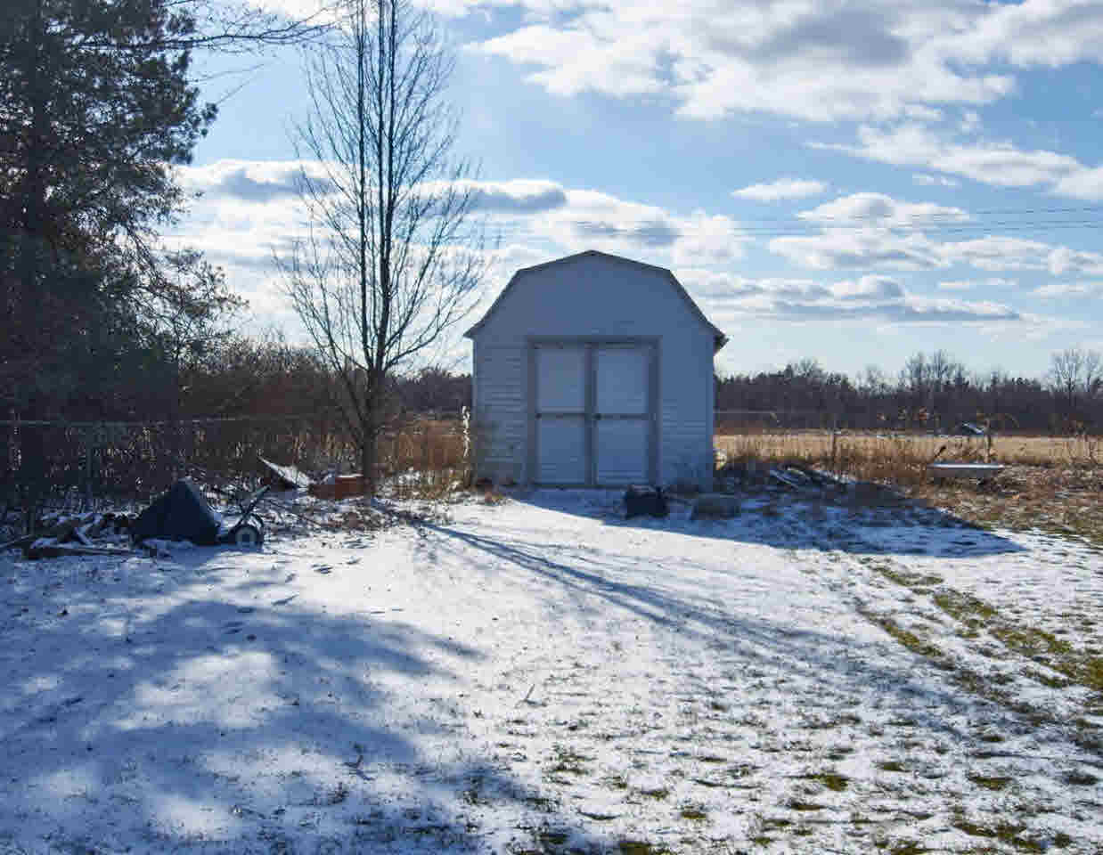 4053 North Irish Road Davison, MI 48423 - Photo 48 of 52 21272225-47.JPG