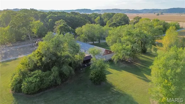 $160,000 | 697 East Bims Road, Brussels, IL 62013