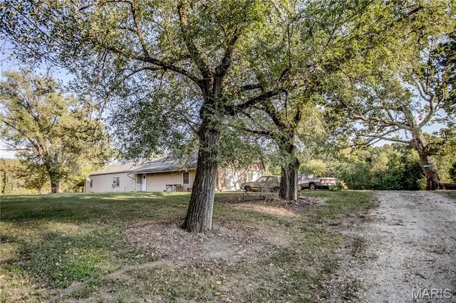 $160,000 | 697 East Bims Road, Brussels, IL 62013