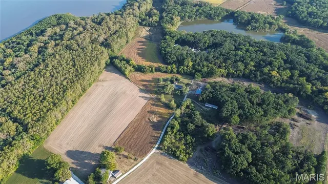 $160,000 | 697 East Bims Road, Brussels, IL 62013