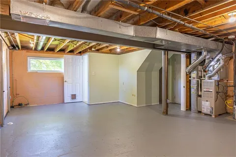 $239,000 | 344 Springwood Drive, Verona, PA 15147