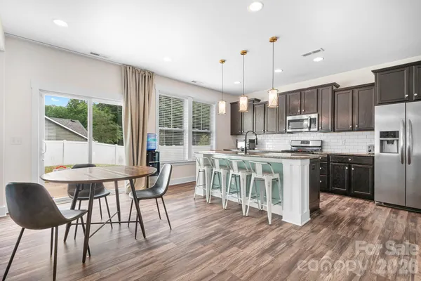 $499,900 | 10008 Michael Crossing Drive, Charlotte, NC 28213